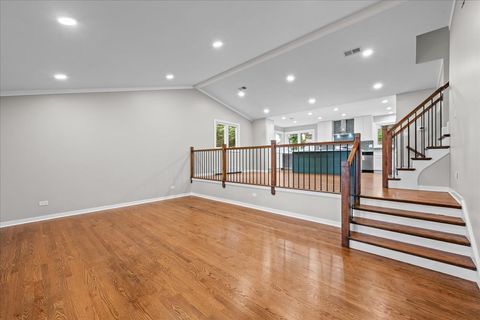 Tiny photo for 1400 E Ironwood Drive, Mount Prospect, IL 60056 (MLS # 12651873)
