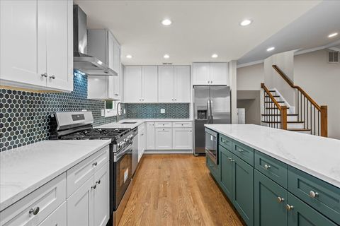 Tiny photo for 1400 E Ironwood Drive, Mount Prospect, IL 60056 (MLS # 12651873)
