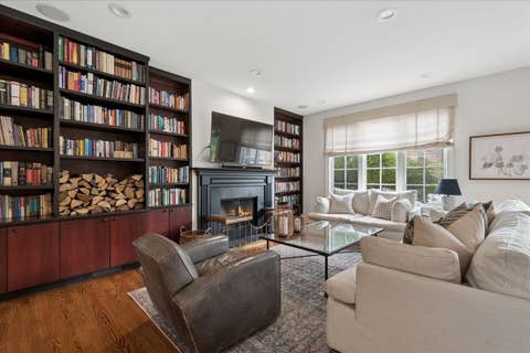 Tiny photo for 9550 Central Park Avenue, Evanston, IL 60203 (MLS # 12685615)