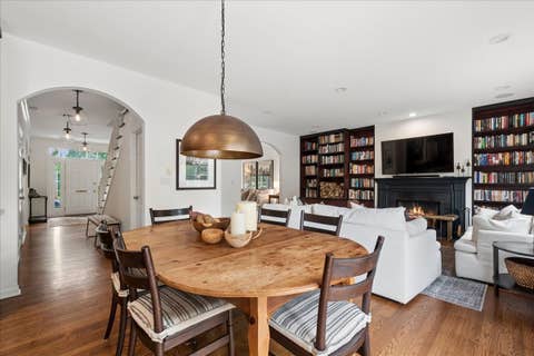 Tiny photo for 9550 Central Park Avenue, Evanston, IL 60203 (MLS # 12685615)