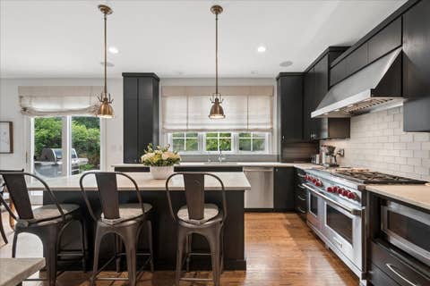 Tiny photo for 9550 Central Park Avenue, Evanston, IL 60203 (MLS # 12685615)