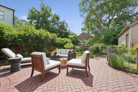 Tiny photo for 9550 Central Park Avenue, Evanston, IL 60203 (MLS # 12685615)