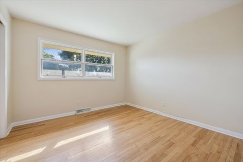 Tiny photo for 3703 W High Street, McHenry, IL 60050 (MLS # 12487144)