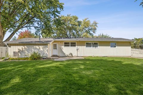 Tiny photo for 3703 W High Street, McHenry, IL 60050 (MLS # 12487144)