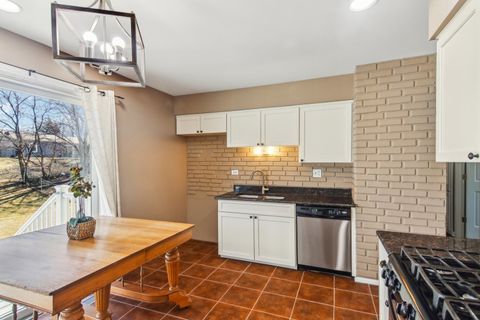 Tiny photo for 316 Bedford Road, Bolingbrook, IL 60440 (MLS # 12594216)