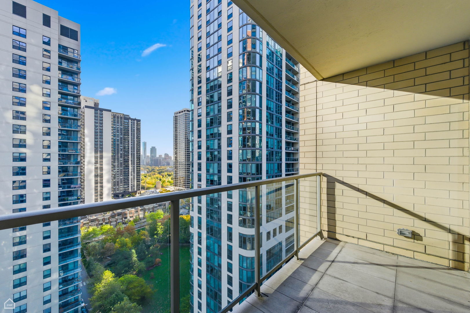Chicago, Illinois 60601, United States, 1 Bedroom Bedrooms, ,1 BathroomBathrooms,Residential,Active,239713