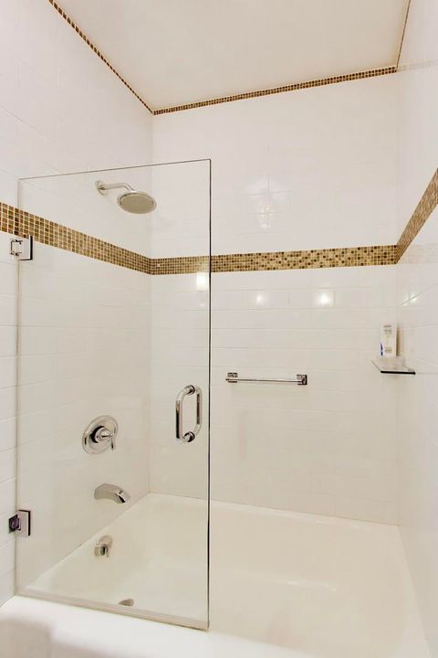 Tiny photo for 1324 W Albion Avenue #1E, Chicago, IL 60626 (MLS # 12596742)