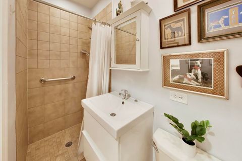 Tiny photo for 1324 W Albion Avenue #1E, Chicago, IL 60626 (MLS # 12596742)