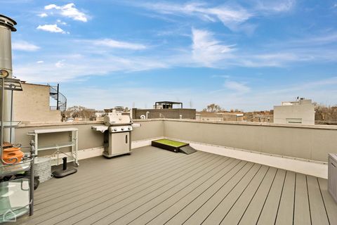 Tiny photo for 1012 N Wood Street #3, Chicago, IL 60622 (MLS # 12614116)