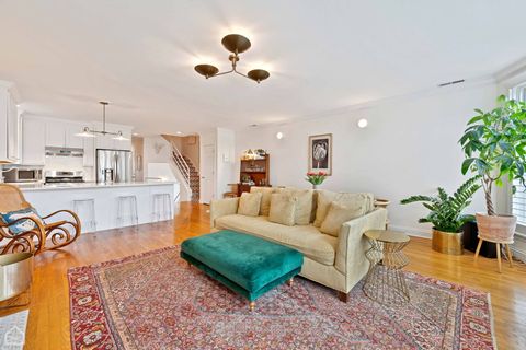 Tiny photo for 1012 N Wood Street #3, Chicago, IL 60622 (MLS # 12614116)