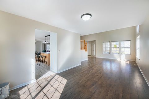 Tiny photo for 735 Nashua Court, Crystal Lake, IL 60012 (MLS # 12570994)