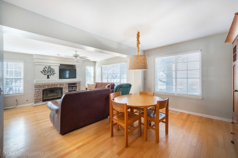 Tiny photo for 735 Nashua Court, Crystal Lake, IL 60012 (MLS # 12570994)