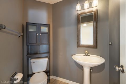 Tiny photo for 735 Nashua Court, Crystal Lake, IL 60012 (MLS # 12570994)