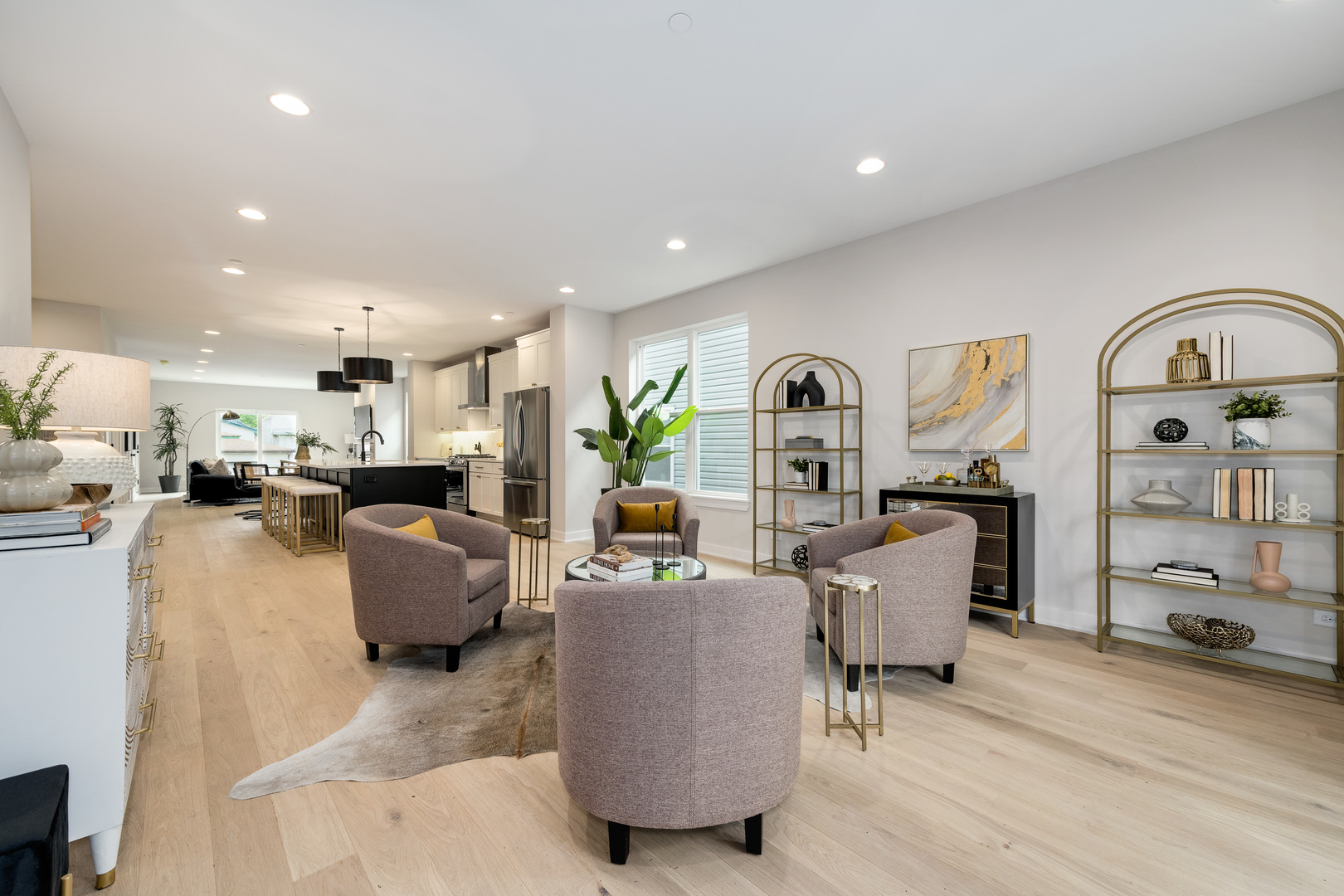 1631 N Lawndale Avenue 1N