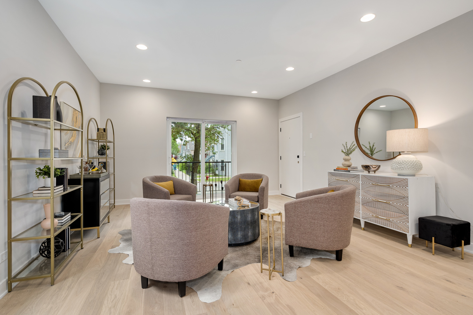 1631 N Lawndale Avenue 1N