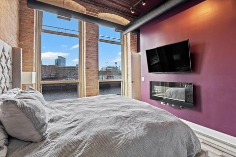 Tiny photo for 550 N Kingsbury Street #106, Chicago, IL 60654 (MLS # 12580563)