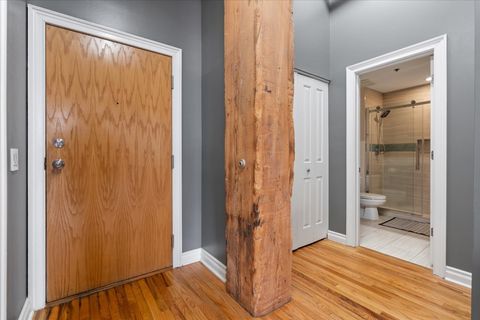 Tiny photo for 550 N Kingsbury Street #106, Chicago, IL 60654 (MLS # 12580563)