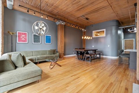 Tiny photo for 550 N Kingsbury Street #106, Chicago, IL 60654 (MLS # 12580563)