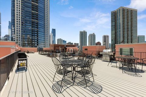 Tiny photo for 550 N Kingsbury Street #106, Chicago, IL 60654 (MLS # 12580563)