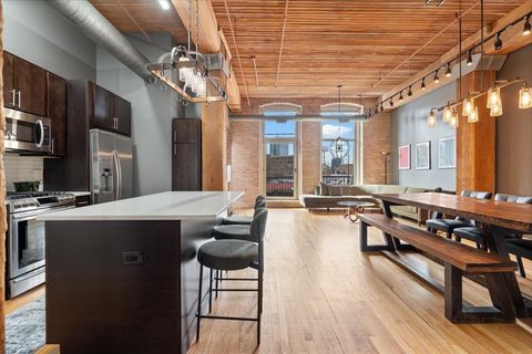 Tiny photo for 550 N Kingsbury Street #106, Chicago, IL 60654 (MLS # 12580563)