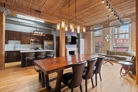 Tiny photo for 550 N Kingsbury Street #106, Chicago, IL 60654 (MLS # 12580563)