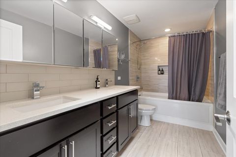 Tiny photo for 550 N Kingsbury Street #106, Chicago, IL 60654 (MLS # 12580563)