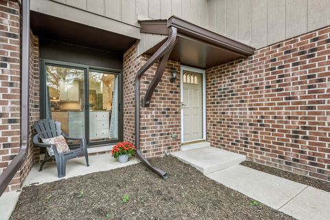 Tiny photo for 1534 Blackburn Street, Wheaton, IL 60189 (MLS # 12685375)