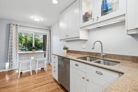 Tiny photo for 1534 Blackburn Street, Wheaton, IL 60189 (MLS # 12685375)