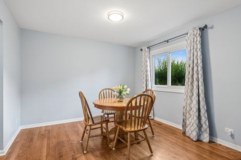 Tiny photo for 1534 Blackburn Street, Wheaton, IL 60189 (MLS # 12685375)