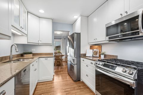 Tiny photo for 1534 Blackburn Street, Wheaton, IL 60189 (MLS # 12685375)