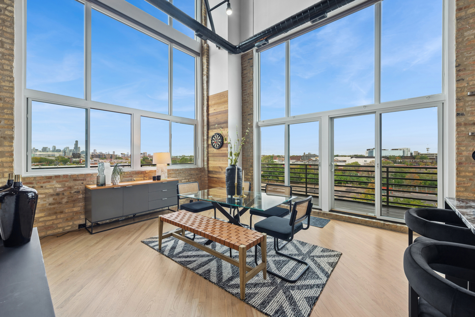 2614 N Clybourn Avenue 401