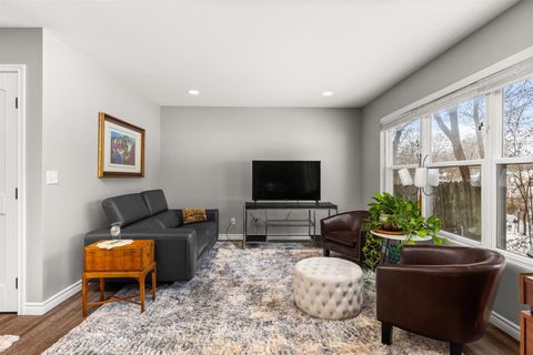 Tiny photo for 1967 Alinda Avenue, Ottawa, IL 61350 (MLS # 12442620)