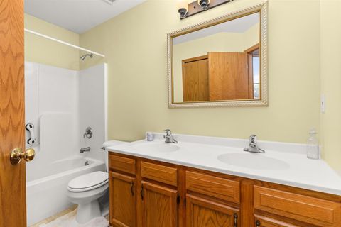 Tiny photo for 1967 Alinda Avenue, Ottawa, IL 61350 (MLS # 12442620)