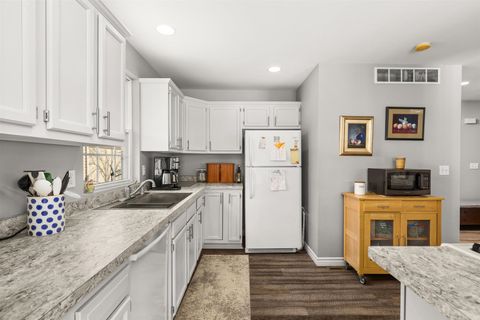 Tiny photo for 1967 Alinda Avenue, Ottawa, IL 61350 (MLS # 12442620)