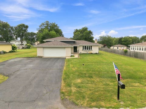Tiny photo for 2807 Westmoreland Street, New Lenox, IL 60451 (MLS # 12703007)