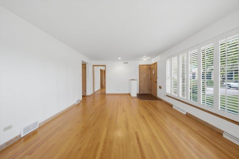 Tiny photo for 2912 Old Glenview Road, Wilmette, IL 60091 (MLS # 12670944)