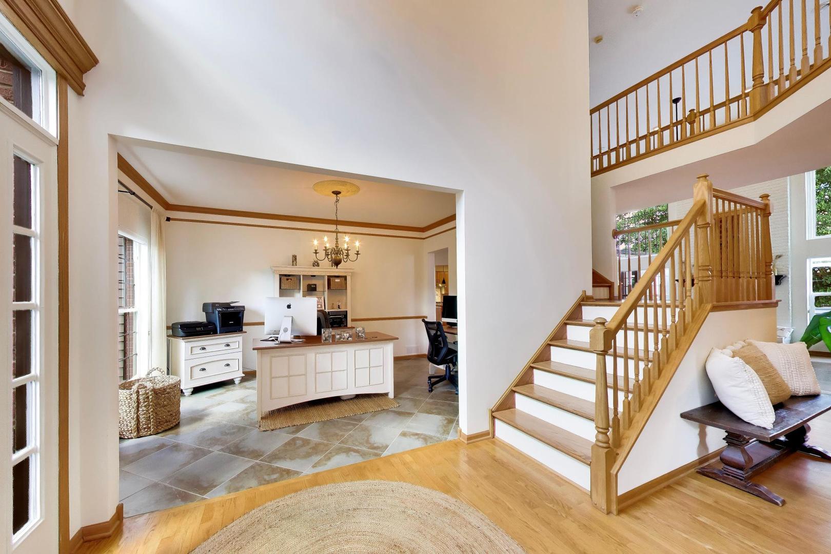 1693 Moorland Lane