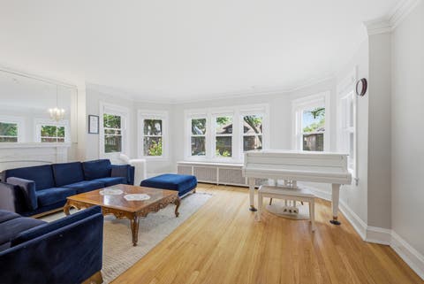 Tiny photo for 6542 N MAPLEWOOD Avenue, Chicago, IL 60645 (MLS # 12701486)