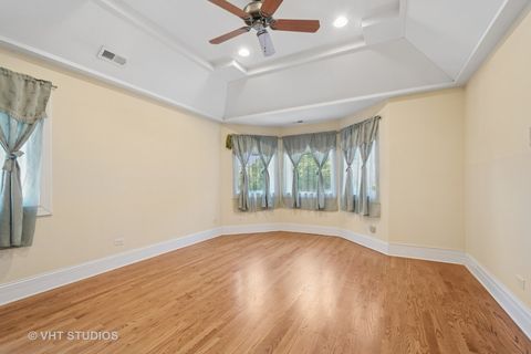 Tiny photo for 4858 W Chase Avenue, Lincolnwood, IL 60712 (MLS # 12556588)