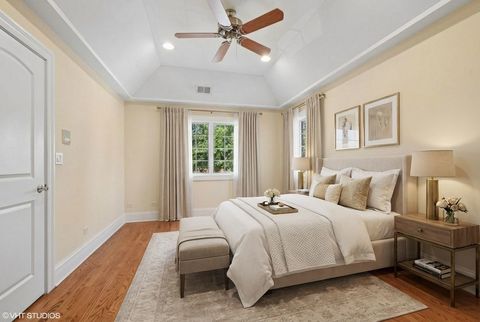 Tiny photo for 4858 W Chase Avenue, Lincolnwood, IL 60712 (MLS # 12556588)