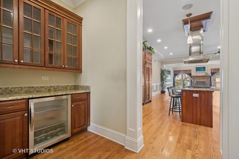 Tiny photo for 4858 W Chase Avenue, Lincolnwood, IL 60712 (MLS # 12556588)