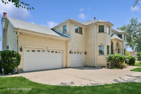 Tiny photo for 4858 W Chase Avenue, Lincolnwood, IL 60712 (MLS # 12556588)