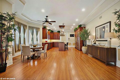 Tiny photo for 4858 W Chase Avenue, Lincolnwood, IL 60712 (MLS # 12556588)