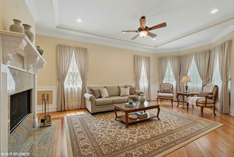 Tiny photo for 4858 W Chase Avenue, Lincolnwood, IL 60712 (MLS # 12556588)