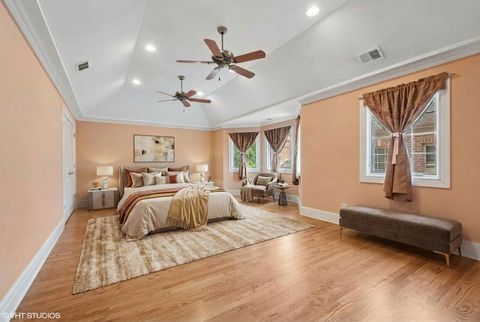 Tiny photo for 4858 W Chase Avenue, Lincolnwood, IL 60712 (MLS # 12556588)