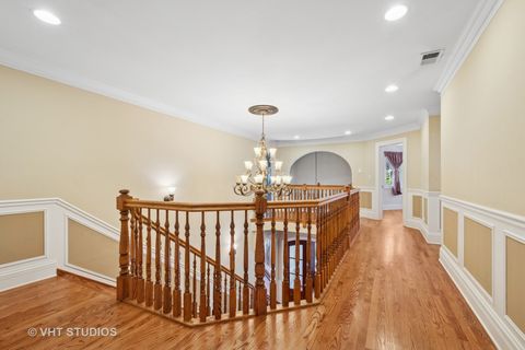 Tiny photo for 4858 W Chase Avenue, Lincolnwood, IL 60712 (MLS # 12556588)