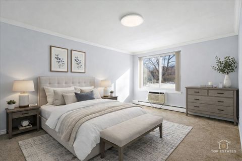 Tiny photo for Arlington Heights, IL 60005 (MLS # 12504597)