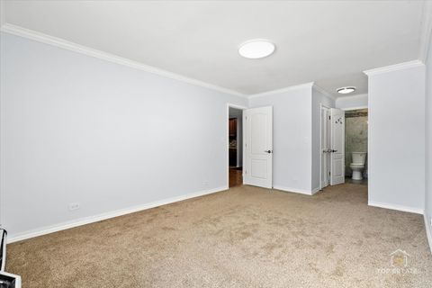Tiny photo for Arlington Heights, IL 60005 (MLS # 12504597)