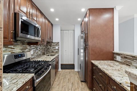 Tiny photo for Arlington Heights, IL 60005 (MLS # 12504597)