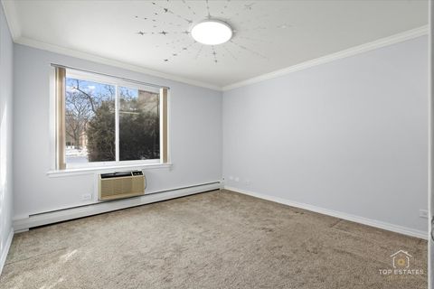 Tiny photo for Arlington Heights, IL 60005 (MLS # 12504597)